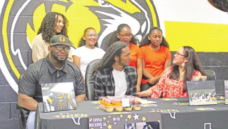 Mount Pleasant linebacker/defensive end Ervin Mickens Jr. signed his letter of intent to play football at Hendrix College last week. TRIBUNE PHOTO / QUINTEN BOYD