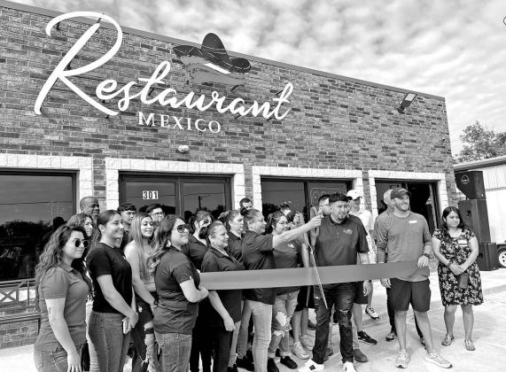 The Mount Pleasant Chamber celebrated the grand opening of Restaurant Mexico last week. The restaurant is located at 301 W. Ferguson Road in Mount Pleasant. COURTESY PHOTO