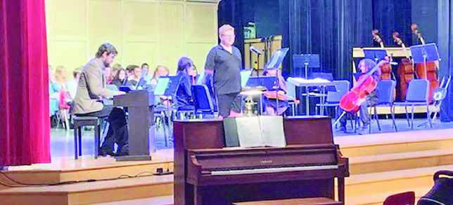 Chapel Hill orchestra holds concert