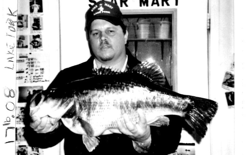 The unofficial Texas record for bank-caught bass belongs to the late Troy Coates of Emory. Coates caught the 17.08 pounder at Lake Fork in February 1991. The bass currently ranks as the No. 6 heaviest Texas bass of all-time. (Courtesy Photos Willie Pipkin)