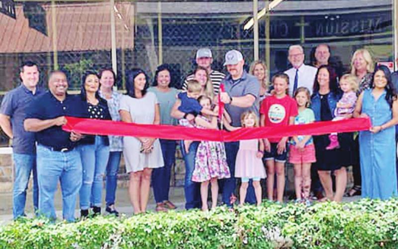Tomahawks holds grand opening, ribbon-cutting