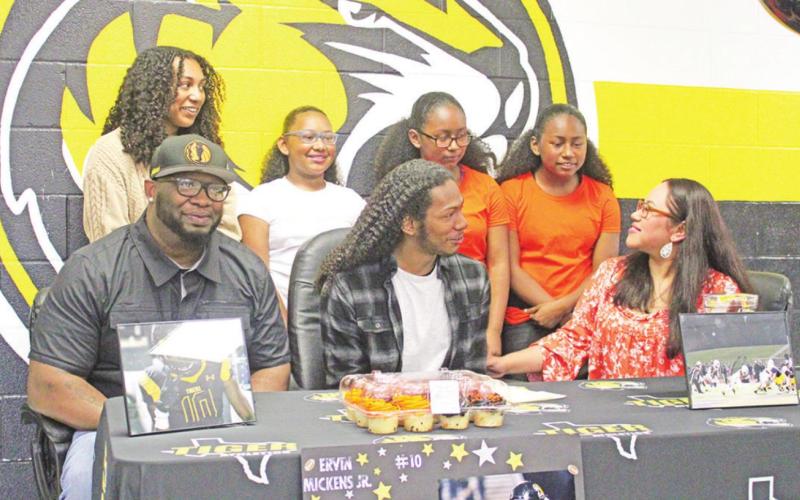 Mount Pleasant linebacker/defensive end Ervin Mickens Jr. signed his letter of intent to play football at Hendrix College last week. TRIBUNE PHOTO / QUINTEN BOYD