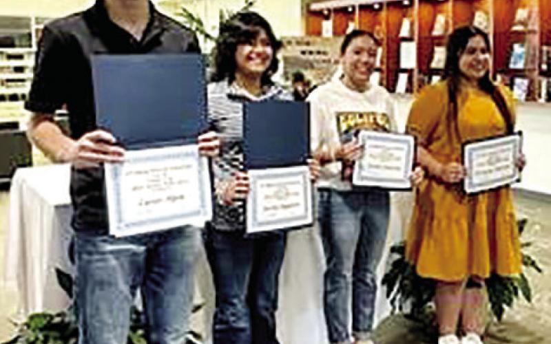 Local seniors awarded library scholarship