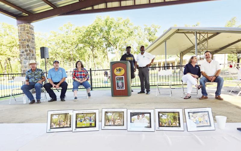 Annual Juneteenth celebration bestows awards, scholarships
