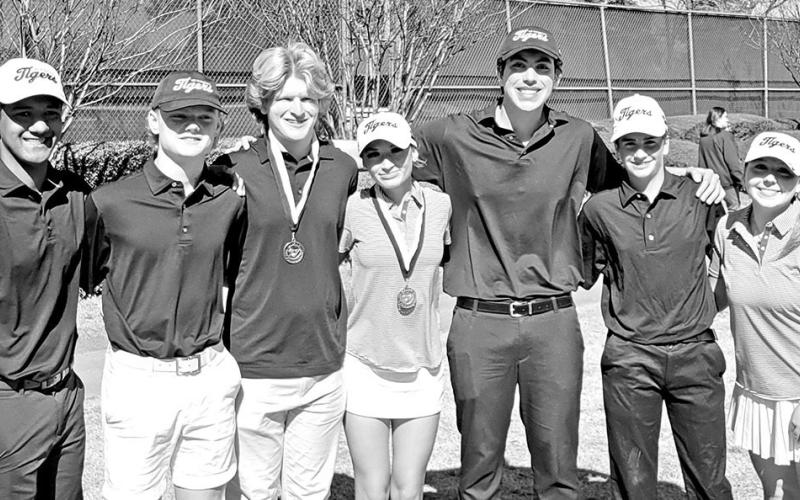MPHS Golf (L to R) Christian Cruz, Brandon Carter, Hogan Horn, Kylee Strickland, Alessandro Greco, Bradon Lowry, and Kate Ball. COURTESY PHOTO