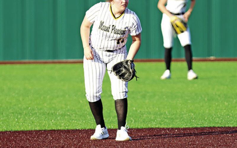 Lady Tigers 5, Pine Tree 1