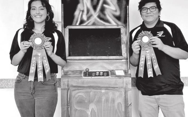 Innovative Job Exhibit L-R: Amelin Cardenas, Christopher Bello