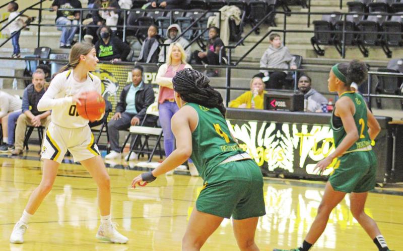 Lady Tigers roll past Longview, move to 3-0 in district