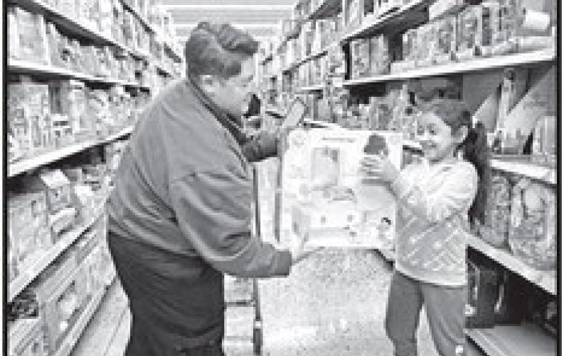‘Shop with First Responders’provides Christmas gifts for over 100 kids