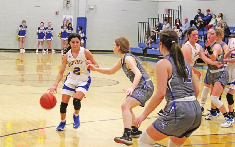 Alexa Arzate brings the ball up the court. TRIBUNE PHOTOS / QUINTEN BOYD