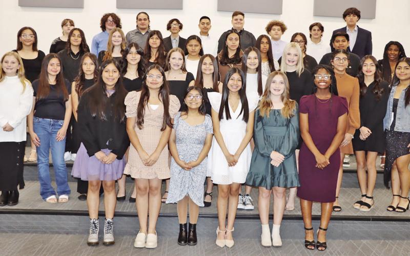 The 2023-2024 returning members of the MPJH National Junior Honor Society
