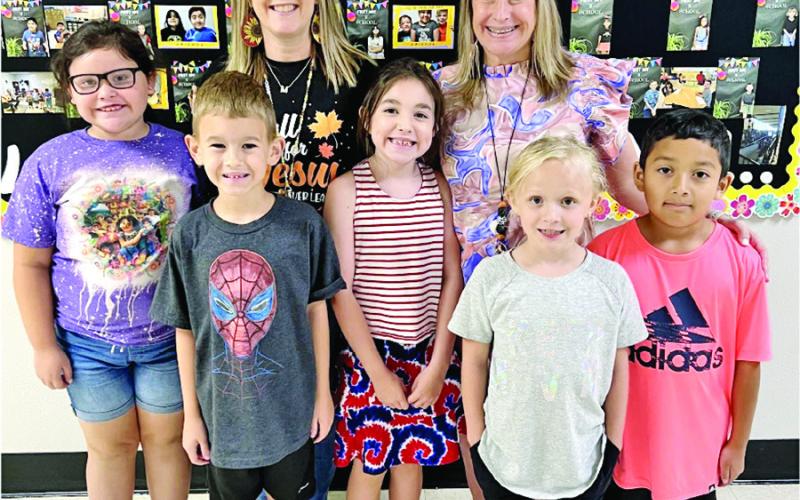 Teachers Michelle Moore and Nikki Thomas are pictured with Academic Rodeo competitorsLiliana Yepez, Brayson O’Neal, Lyla Martinez, Everly Amerson, Xavier Perez.