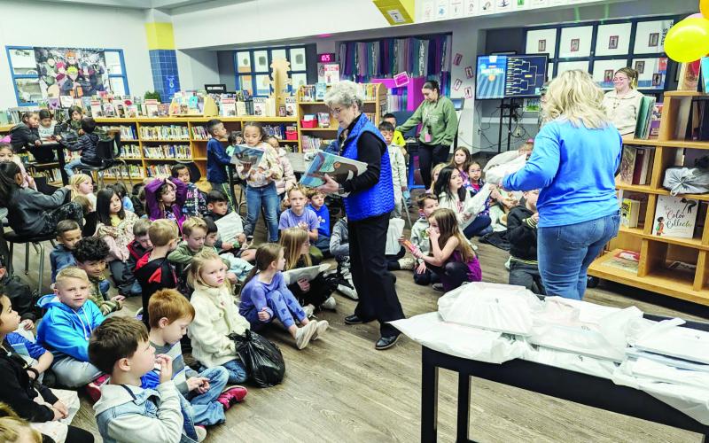 Harts Bluff Elementary School students held a Book Blast literacy initiative in February, letting Harts Bluff families and community contribute toward books for the students. On March 27, Harts Bluff Elementary sent home 951 books with their students. TRIBUNE PHOTOS / LINCOLN OGLESBY