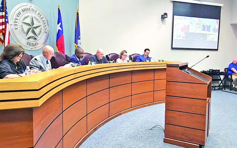 Discussions for the November election and city projects underway TRIBUNE PHOTO / NICOLE KIMBALL