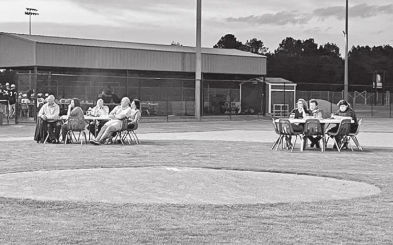 Chapel Hill Education Foundation hosts annual Dinner on the Diamond
