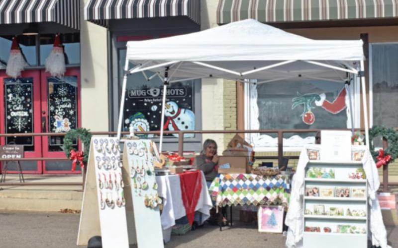 Daingerfield’s Holiday on the Square