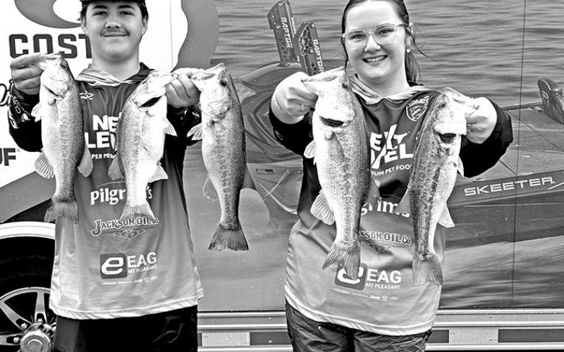 Kamen Dunn (left) and Khloe Dunn COURTESY PHOTOS