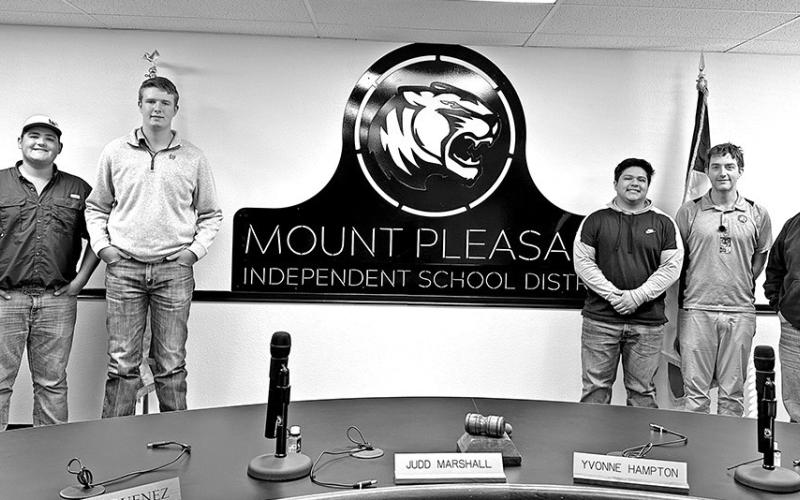 Aidyn Botello, Gunner Rodgers, Jonathan Dalby, Jose Gonzalez, Engineering teacher Jack Jones, and Ag Mechanics teacher Rance White COURTESY PHOTO