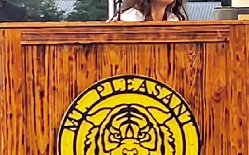 Valedictorian Brissa Alvarez