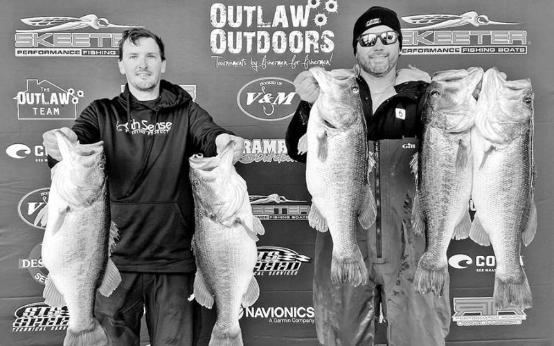 Danny Iles (left) and Brian Shook with their 41.56 limit mined from Sam Rayburn during a recent team series event hosted by Outlaw Outdoors. It’s the second time since 2020 the anglers have cracked 40 pounds on five fish. COURTESY PHOTO / OUTLAW OUTDOORS