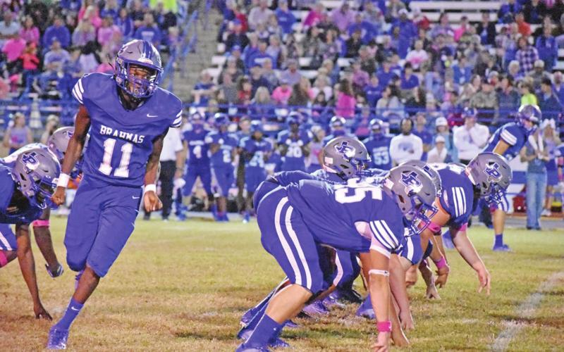 Pewitt’s A’Myree Johnson (11) turns upfield during action against Daingerfield during the 2021 season. Johnson was named the Brahmas’ Utility Player of the Year. BEE FILE PHOTOS