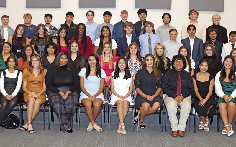 The returning seniors of the MPHS National Honor Society