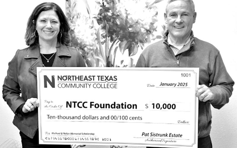 Foundation receives $10,000 from Pat Sistrunk estate