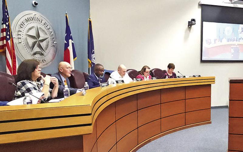 Mt. Pleasant city council listens as the police chief explains proposed pet ordinances