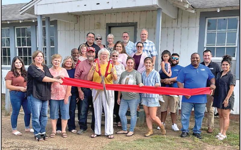 Old Union Community Center cuts ribbon