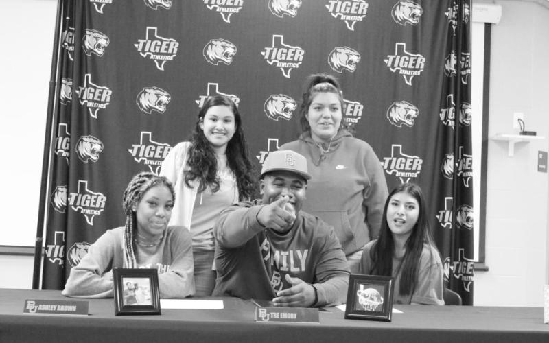 Pen to paper: McCrumby, Emory sign letters of intent