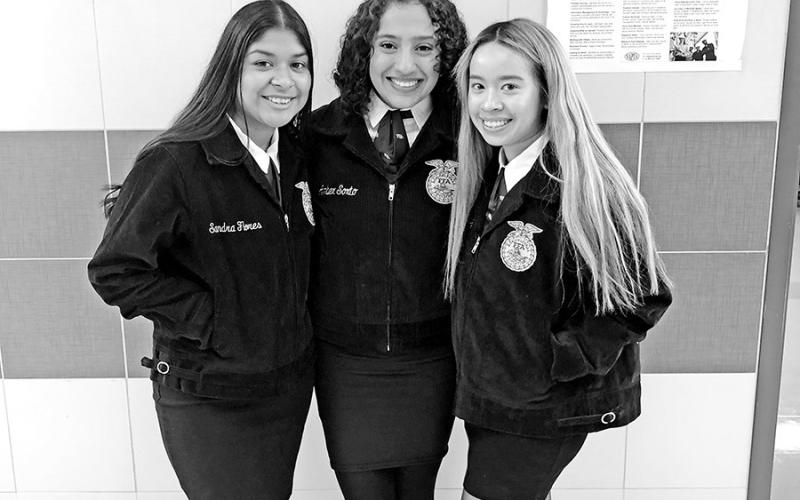 (L to R) Wendy Carrillo, Nayeli Dominguez, Cynthia Ramirez competed in Spanish Creed