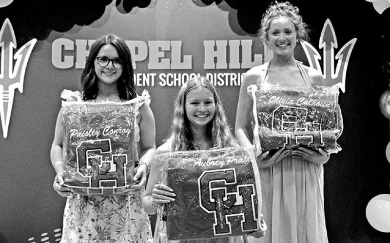 Chapel Hill High School Recognizes Students Through Academic Blanket Program