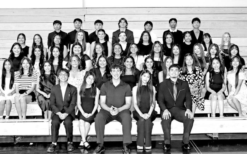 Mount Pleasant High School National Honor Society returning seniors