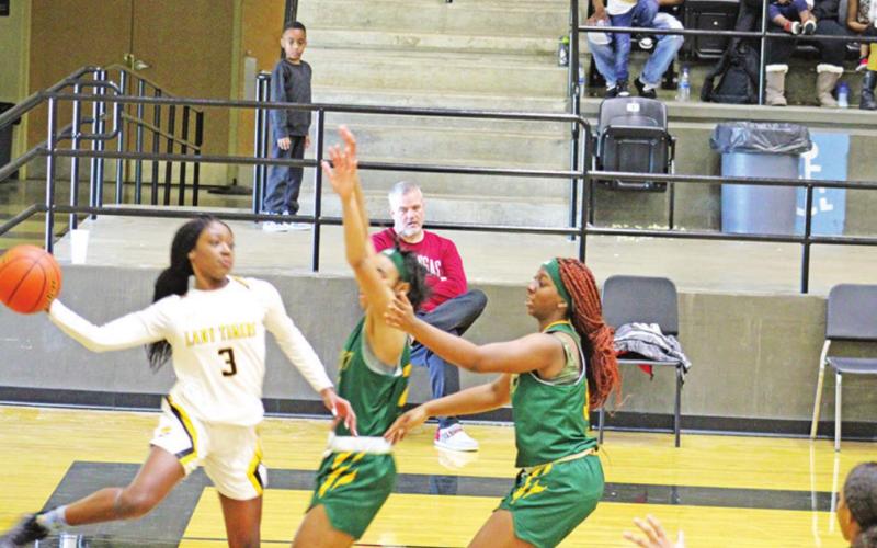 Lady Tigers move to 3-0 in district after big win over Longview
