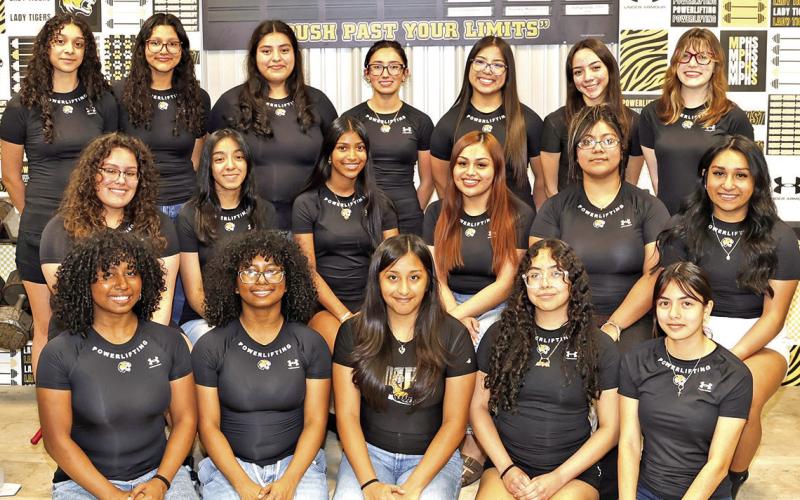 Lady Tiger Powerlifting Regional qualifiers: 1st row (L to R) Kianna Mickens, Kiara Mickens, Angeles Delacruz, Alheli Ramirez, Allisson Lopez. 2nd row (L to R) Viridiana Dominguez, Alondra Alvarado, Jazmin Diaz-Patino, Gene’sis Garcia, Helen Munoz, Linnet Cuellar. 3rd row (L to R) Kelly Castillo, Heidi Martinez, Kace Moreno, Diana Ramirez, Monse Gonzalez, Valerie Cassio, Cambria Malone Courtesy Photo