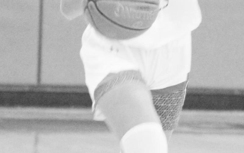 Lady Rebels fall to Lady Eagles