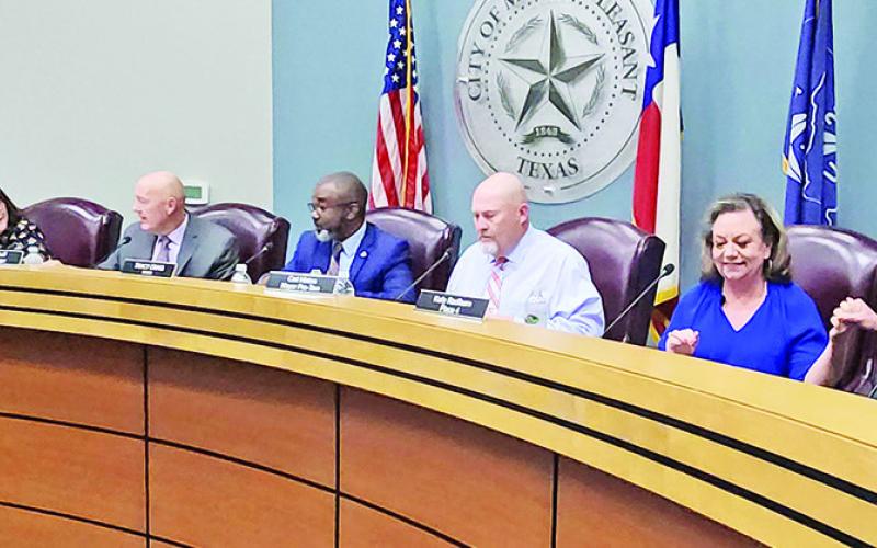 A full council at City Hall of Mt. Pleasant on Nov. 19 TRIBUNE PHOTO / NICOLE KIMBALL