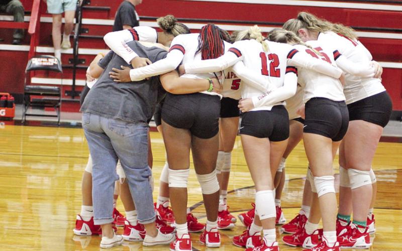 Neighborly meeting: CH opens volleyball season against Rivercrest