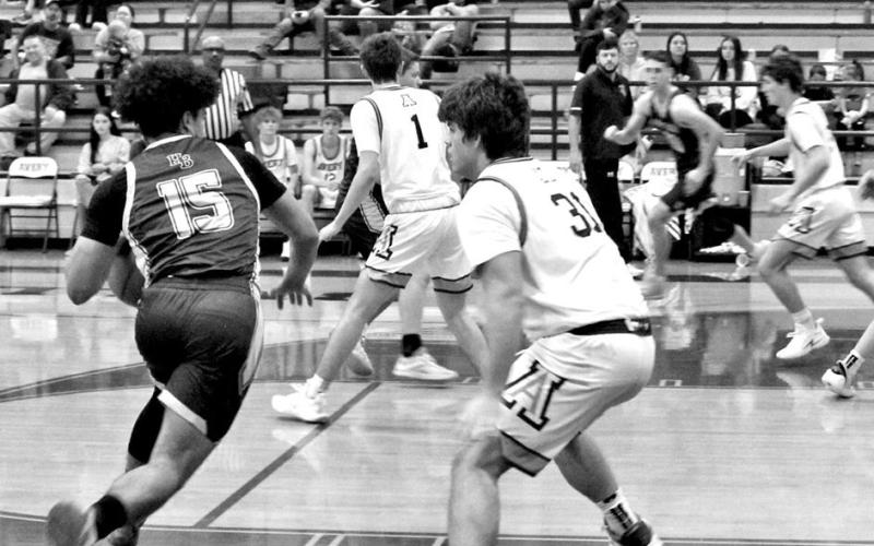 Harts Bluff boys claim tournament title