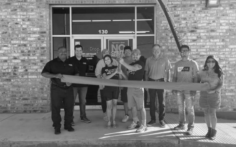 BoxDrop cuts ribbon