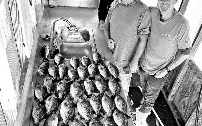 A guided crappie fishing trip will make a great Christmas gift for novice and serious anglers alike. A group trip will allow several friends to split the cost. Texas’ liberal limits on crappie allow anglers a good opportunity to take plenty fish home to eat. (Courtesy Photo, Bent Rods Guide Service)