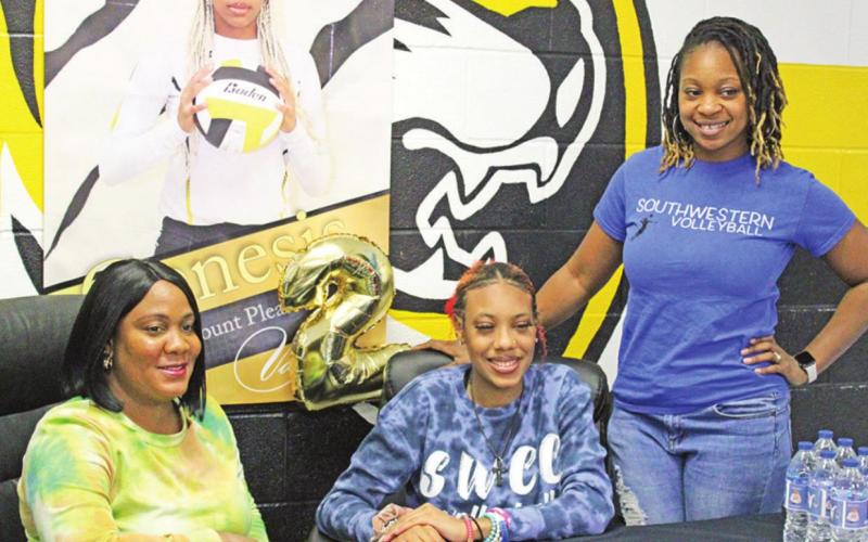 Mount Pleasant volleyball player Genesis Roberson signed her letter of intent Monday evening with Southwestern Christian College of Terrell. She is pictured with her mother (left) and SWCC coach LaReisha Murphy. TRIBUNE PHOTO / QUINTEN BOYD