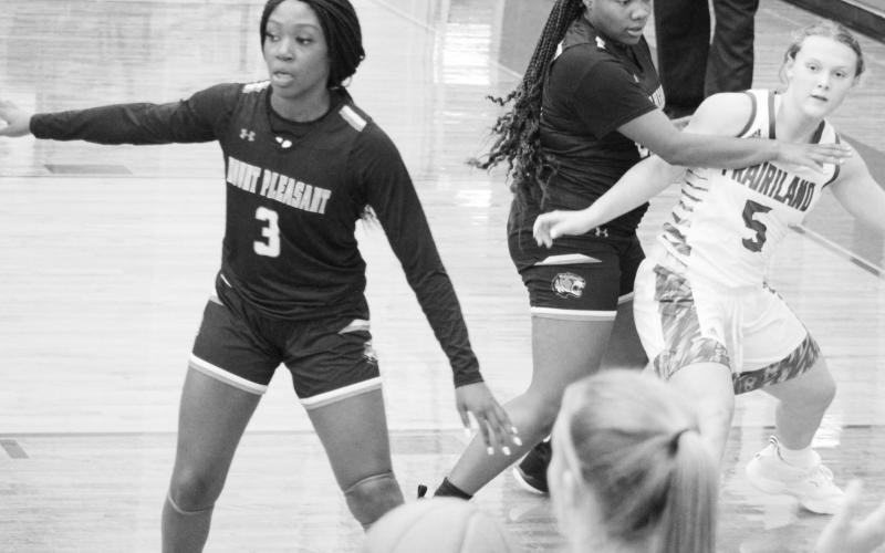 Area teams tip-off basketball season