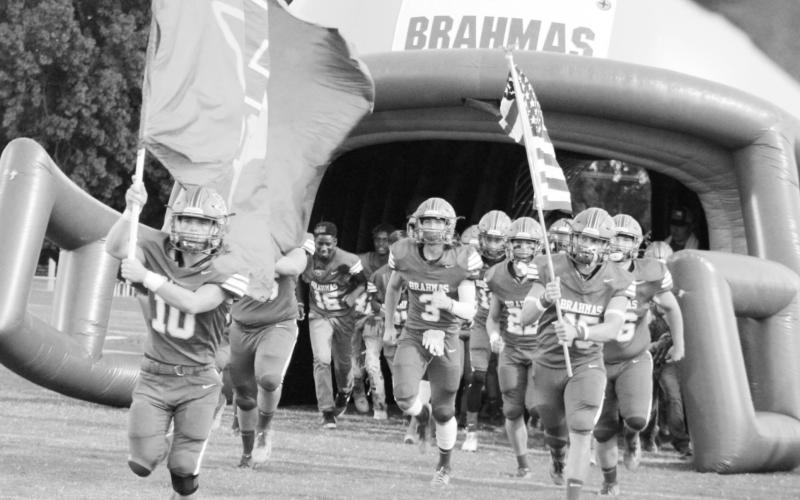 Rough first half sends Pewitt to defeat