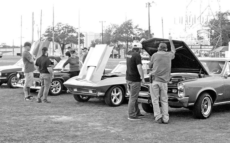 Community enjoys car show.