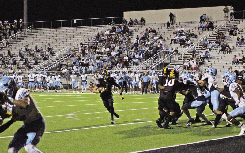 Mason McMinn threw for two touchdowns and rushed for another two scores, but Mount Pleasant fell on the road to fifthranked Texas High, 58-29. Mount Pleasant will play at home Friday against Marshall looking to snap a two-game losing streak. TRIBUNE PHOTO / QUINTEN BOYD
