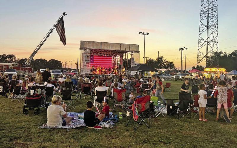 Mount Pleasant lights up the town with Happy Birthday USA