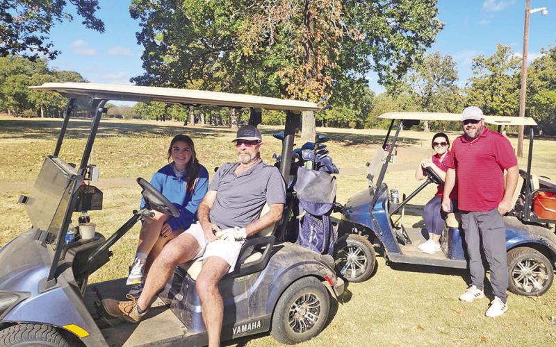 Golf tournament raises scholarship funds for Rivercrest grads