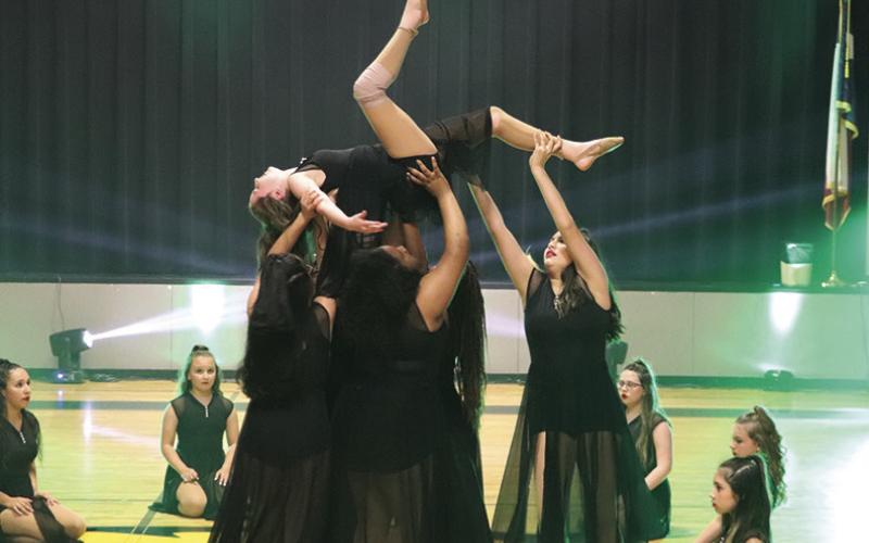 TheWallaceDanceTeamperformstheirawardwinninglyrical