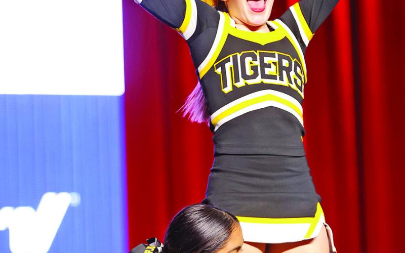 MPJH Cheerleaders compete